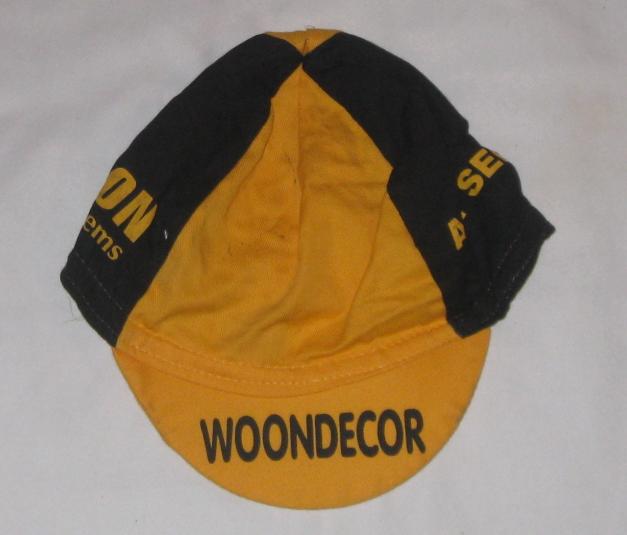 cap woondecor