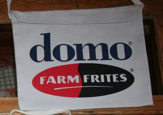 musette 2001 domo farm frites 01