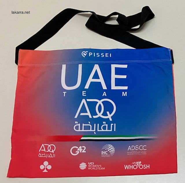 musette-2023-UAE-women-trasera